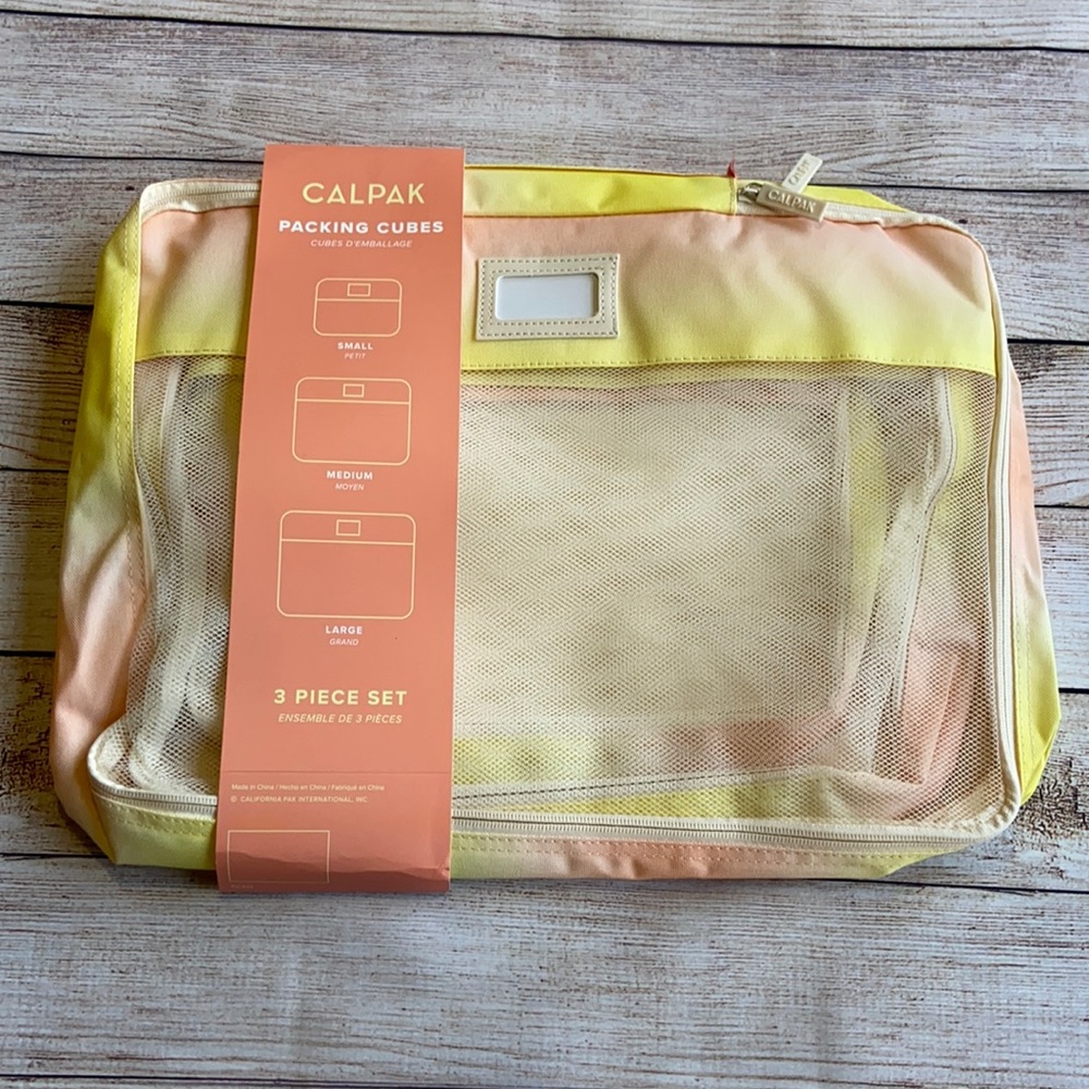 Brand new CALPAK packing cubes